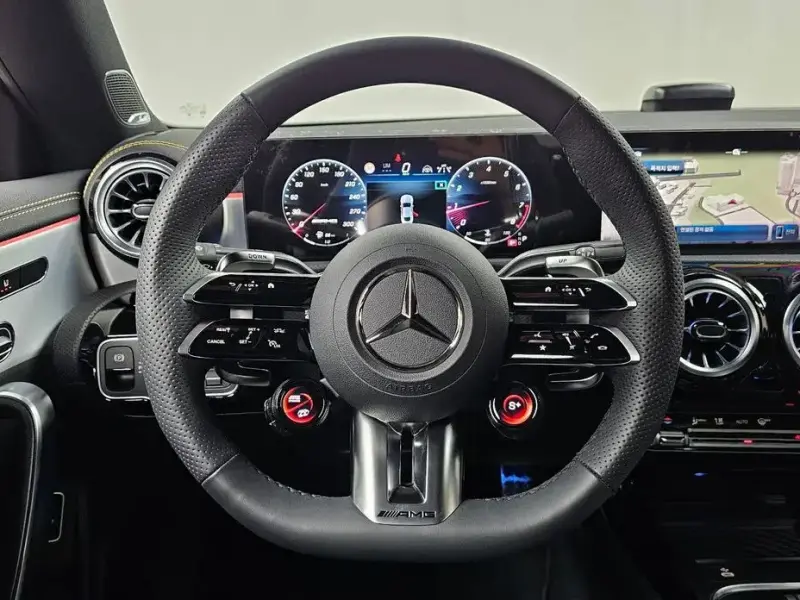 2025 Mercedes-Benz CLA с пробегом 2 585 км