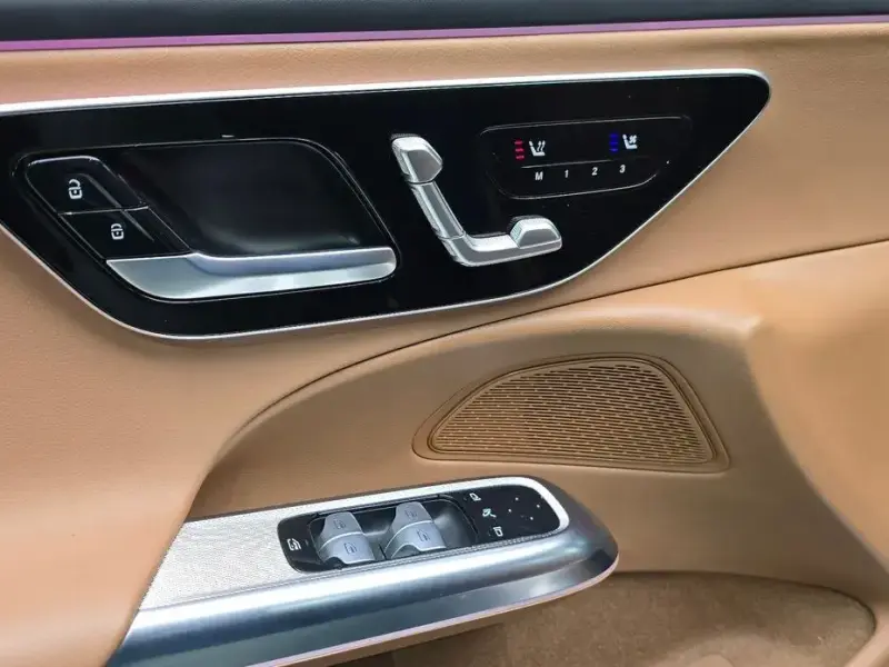 2024 Mercedes-Benz E-Класс с пробегом 25 304 км