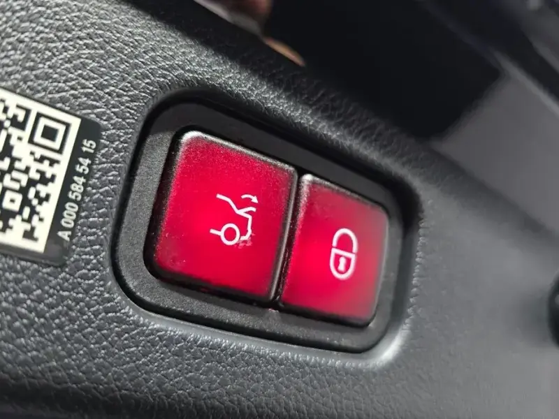 2024 Mercedes-Benz E-Класс с пробегом 25 304 км