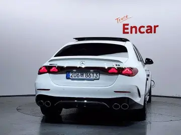 2025 Mercedes-Benz E-Класс с пробегом 6 272 км