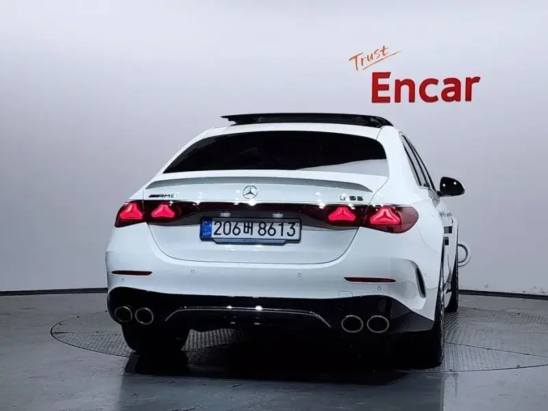 2025 Mercedes-Benz E-Класс с пробегом 6 272 км