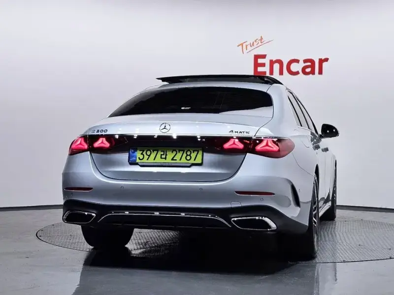 2025 Mercedes-Benz E-Класс с пробегом 771 км