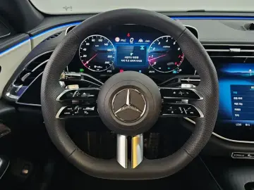 2025 Mercedes-Benz E-Класс с пробегом 771 км