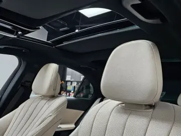 2025 Mercedes-Benz E-Класс с пробегом 771 км
