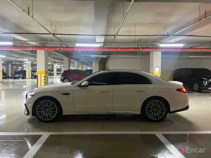 2025 Mercedes-Benz E-Класс с пробегом 14 000 км