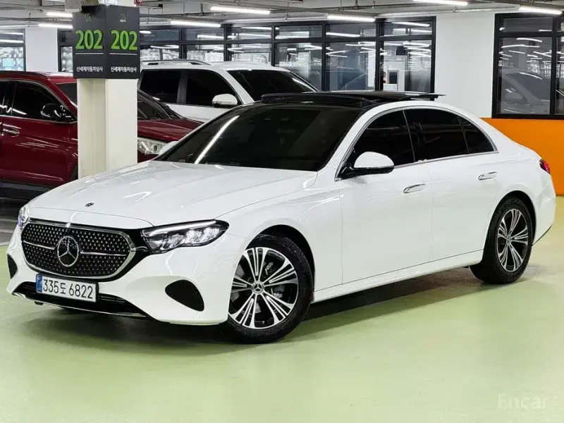 2025 Mercedes-Benz E-Класс с пробегом 1 326 км