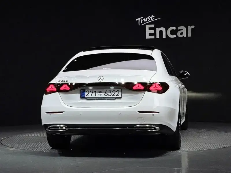 2025 Mercedes-Benz E-Класс с пробегом 8 166 км
