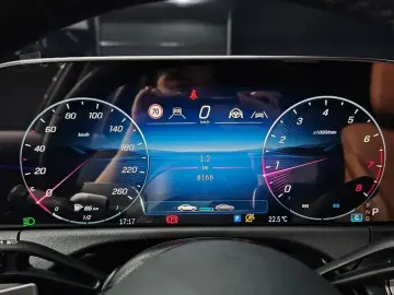 2025 Mercedes-Benz E-Класс с пробегом 8 166 км