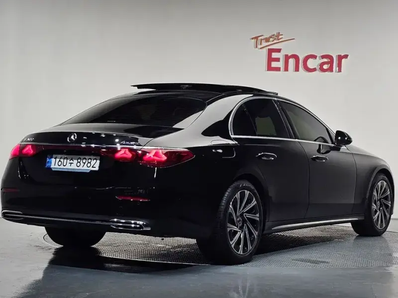 2024 Mercedes-Benz E-Класс с пробегом 4 930 км