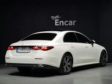2025 Mercedes-Benz E-Класс с пробегом 20 319 км