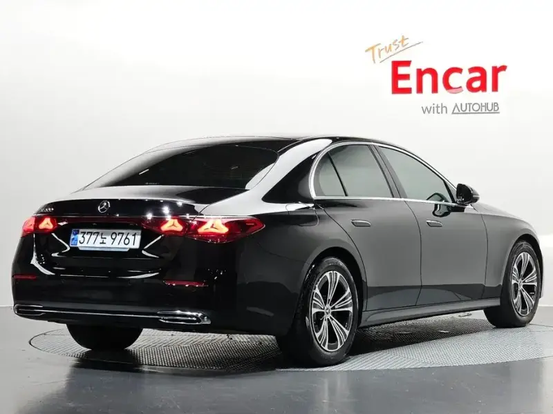 2024 Mercedes-Benz E-Класс с пробегом 51 962 км