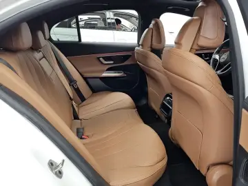 2025 Mercedes-Benz E-Класс с пробегом 20 319 км