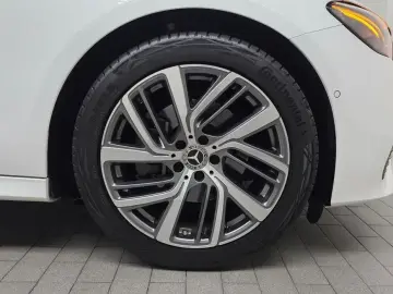 2024 Mercedes-Benz E-Класс с пробегом 25 785 км