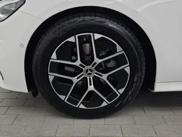 2024 Mercedes-Benz E-Класс с пробегом 24 775 км