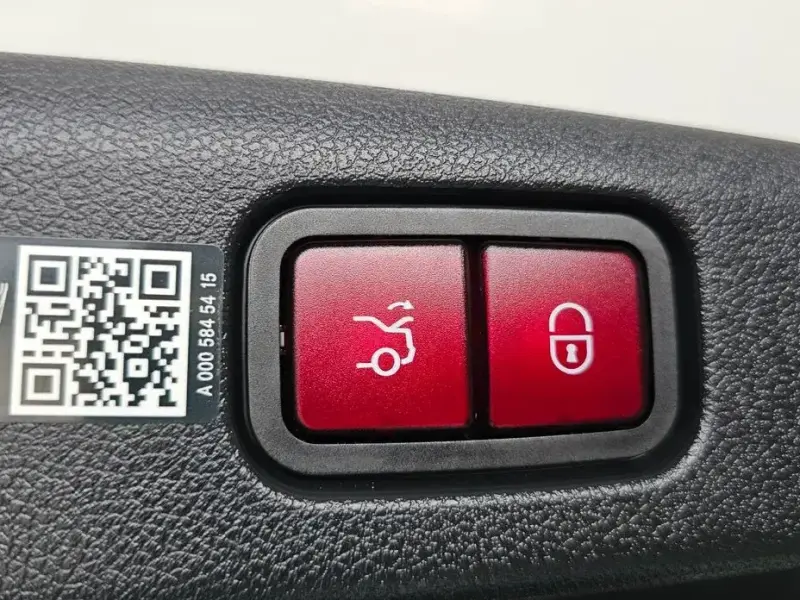 2024 Mercedes-Benz E-Класс с пробегом 24 775 км