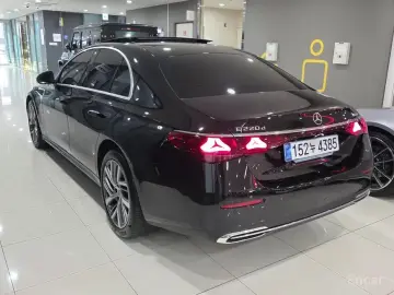 2025 Mercedes-Benz E-Класс с пробегом 18 588 км