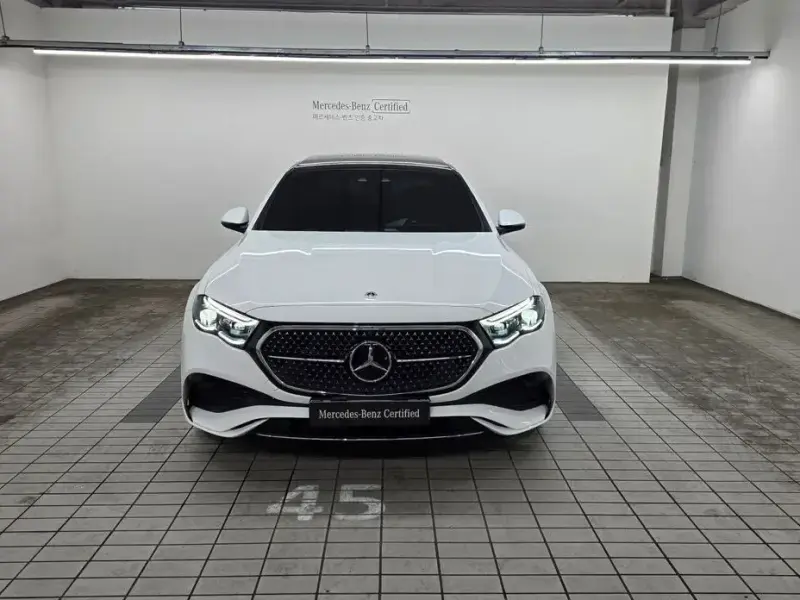 2025 Mercedes-Benz E-Класс с пробегом 21 540 км