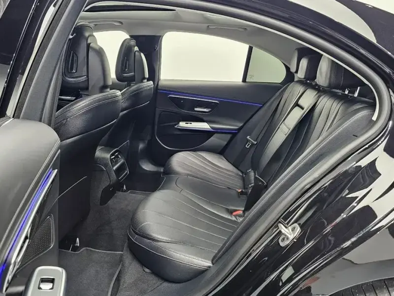 2024 Mercedes-Benz E-Класс с пробегом 27 725 км