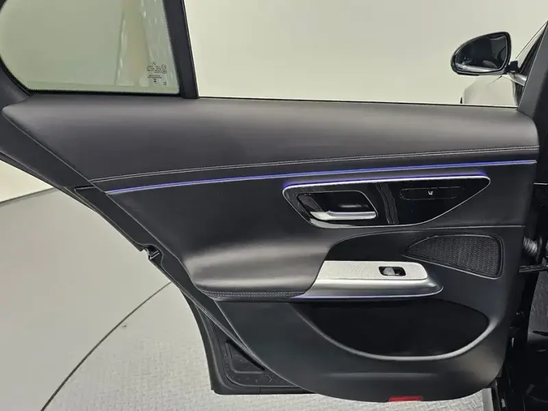 2024 Mercedes-Benz E-Класс с пробегом 27 725 км
