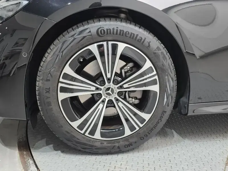2025 Mercedes-Benz E-Класс с пробегом 3 858 км