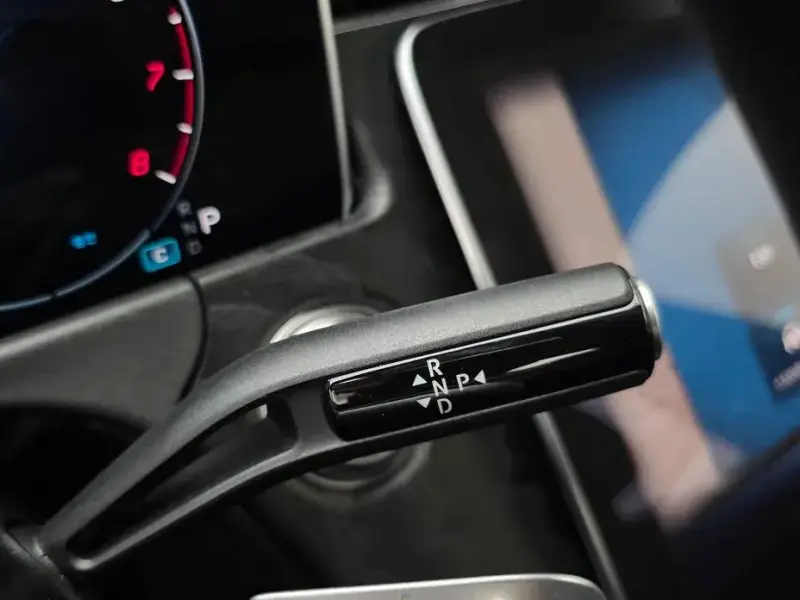 2025 Mercedes-Benz E-Класс с пробегом 3 858 км