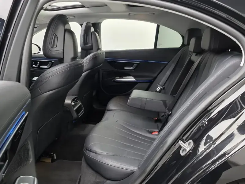 2025 Mercedes-Benz E-Класс с пробегом 3 858 км