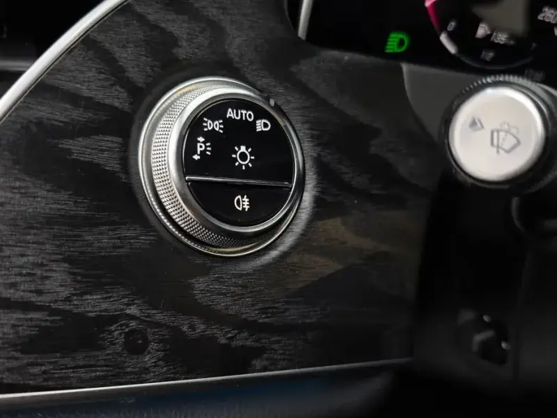 2025 Mercedes-Benz E-Класс с пробегом 3 858 км