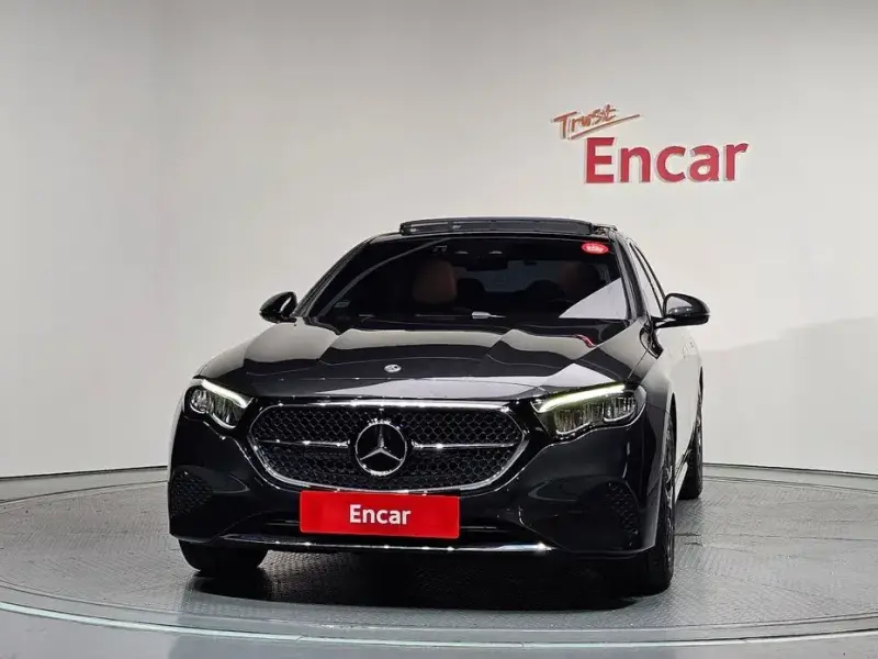 2025 Mercedes-Benz E-Класс с пробегом 24 543 км