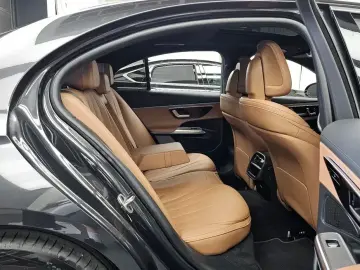 2025 Mercedes-Benz E-Класс с пробегом 24 543 км