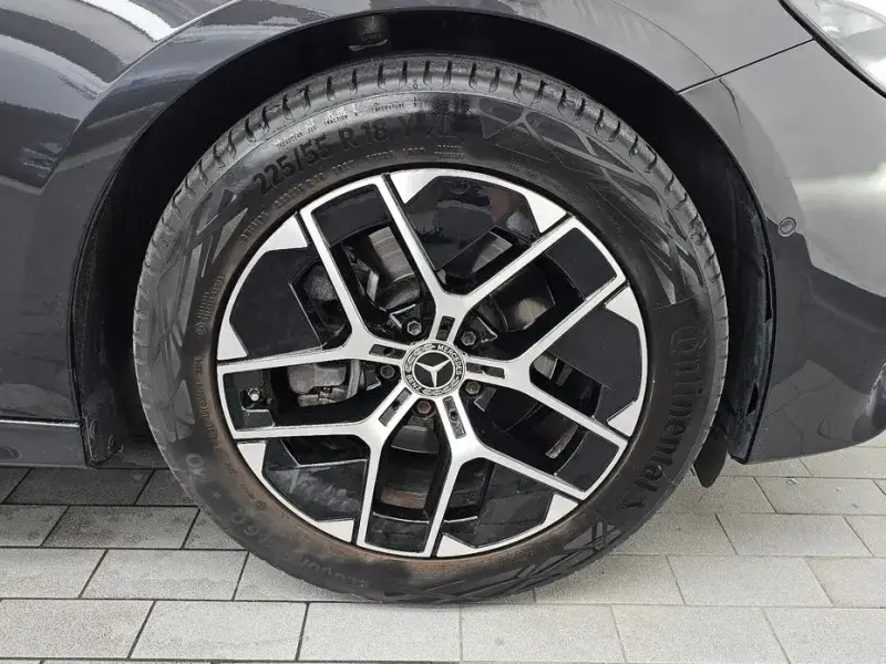 2025 Mercedes-Benz E-Класс с пробегом 24 543 км