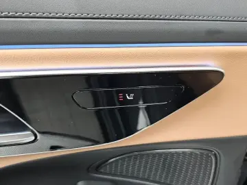 2025 Mercedes-Benz E-Класс с пробегом 24 543 км