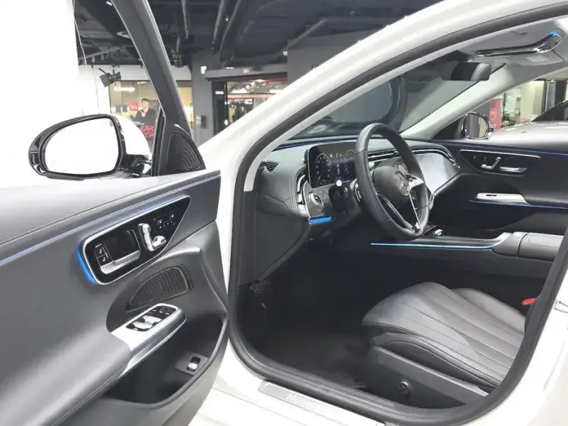 2024 Mercedes-Benz E-Класс с пробегом 24 656 км