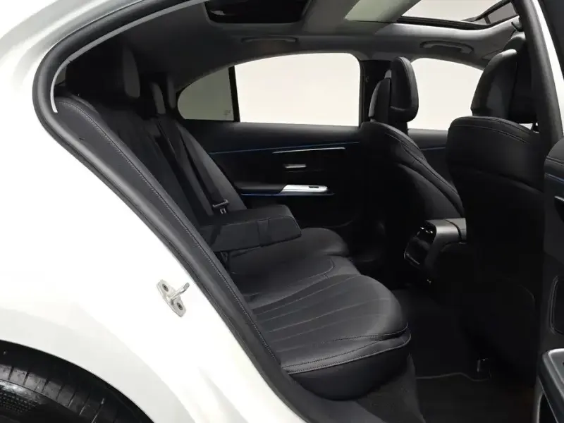 2024 Mercedes-Benz E-Класс с пробегом 24 656 км