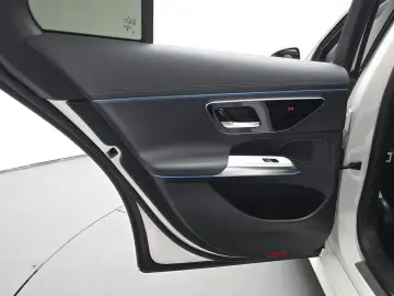 2024 Mercedes-Benz E-Класс с пробегом 24 656 км