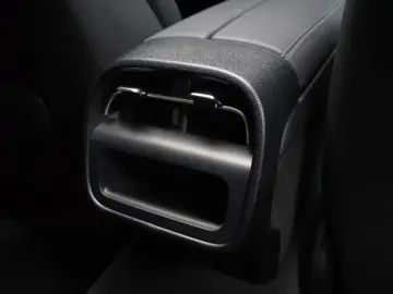 2024 Mercedes-Benz E-Класс с пробегом 24 656 км