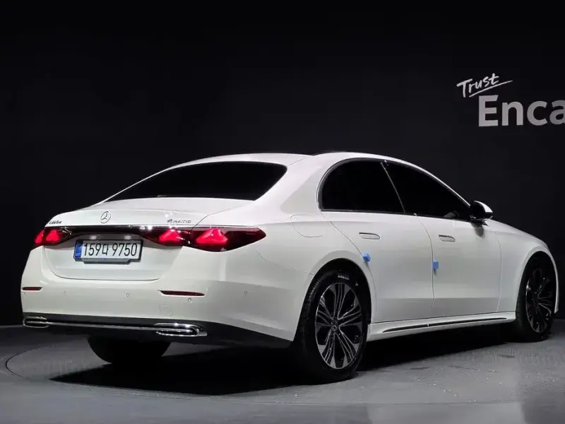 2026 Mercedes-Benz E-Класс с пробегом 7 672 км