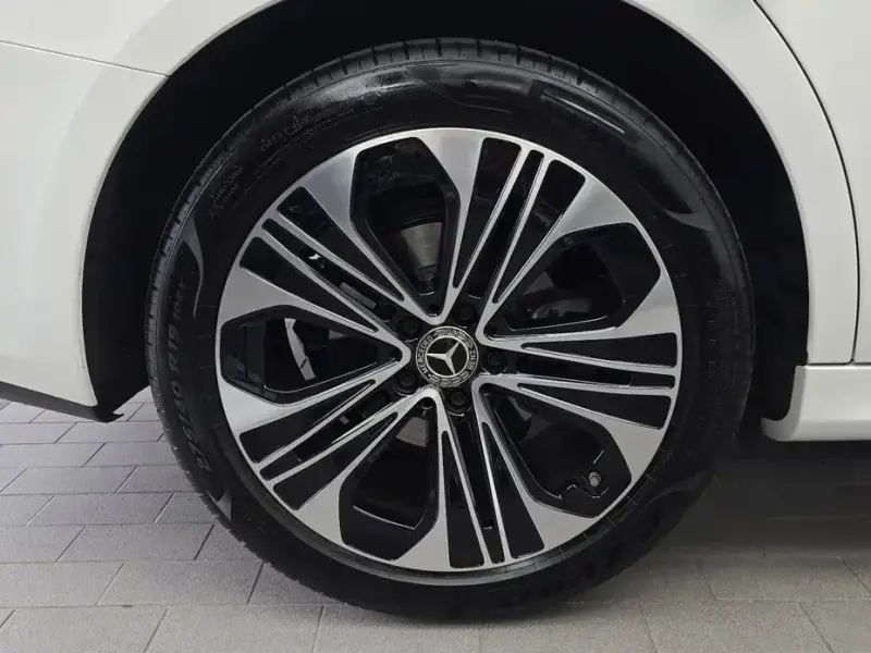 2026 Mercedes-Benz E-Класс с пробегом 7 672 км