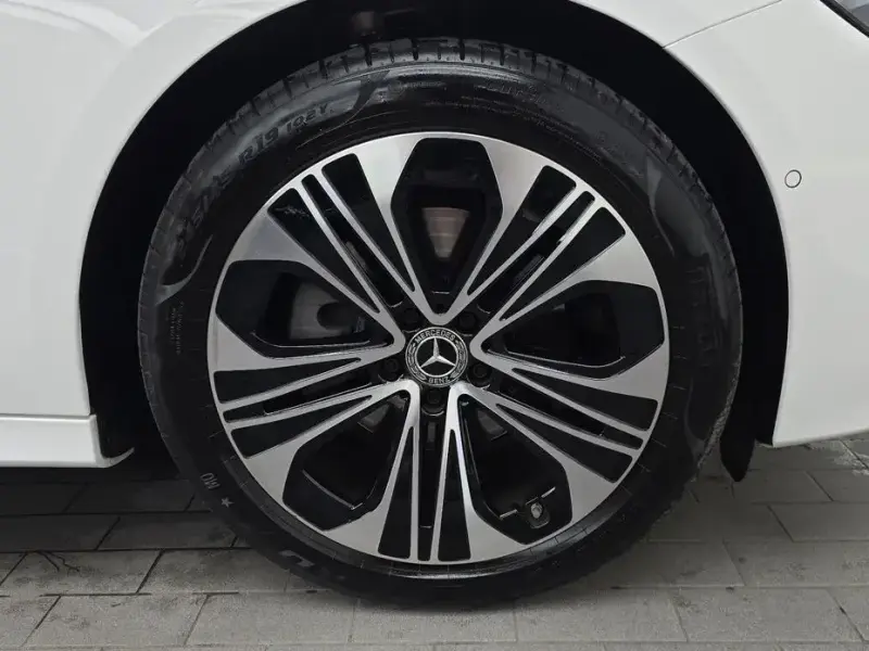 2026 Mercedes-Benz E-Класс с пробегом 7 672 км