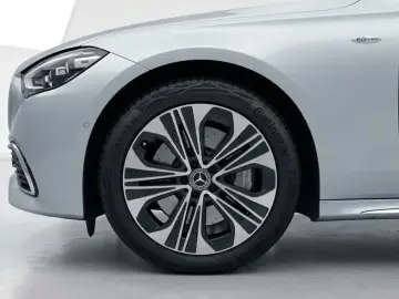 2025 Mercedes-Benz E-Класс с пробегом 14 598 км