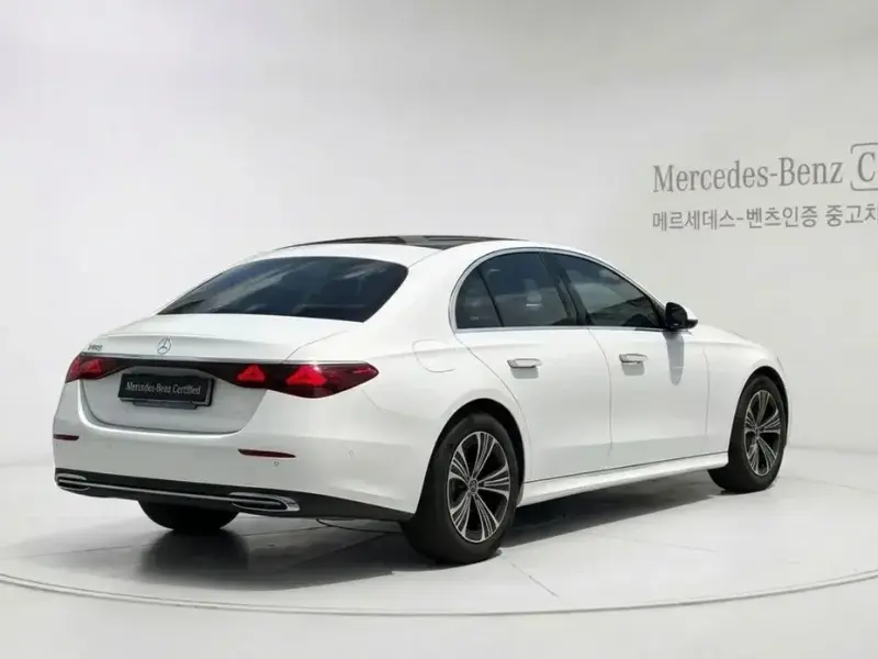 2025 Mercedes-Benz E-Класс с пробегом 14 855 км
