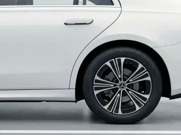 2025 Mercedes-Benz E-Класс с пробегом 14 855 км