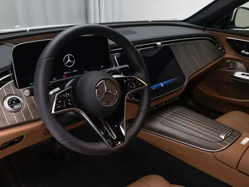 2026 Mercedes-Benz E-Класс с пробегом 3 842 км