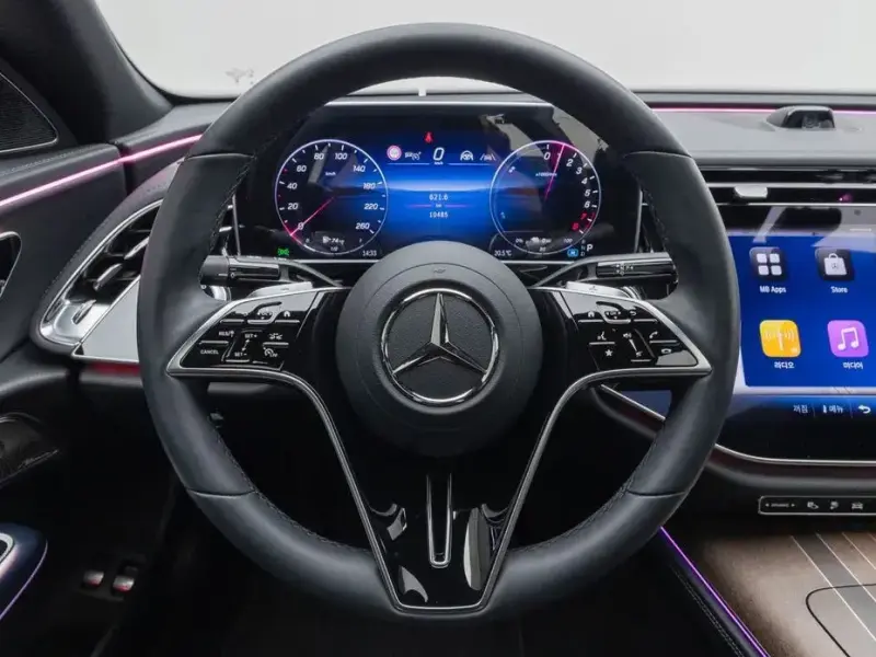 2025 Mercedes-Benz E-Класс с пробегом 10 452 км