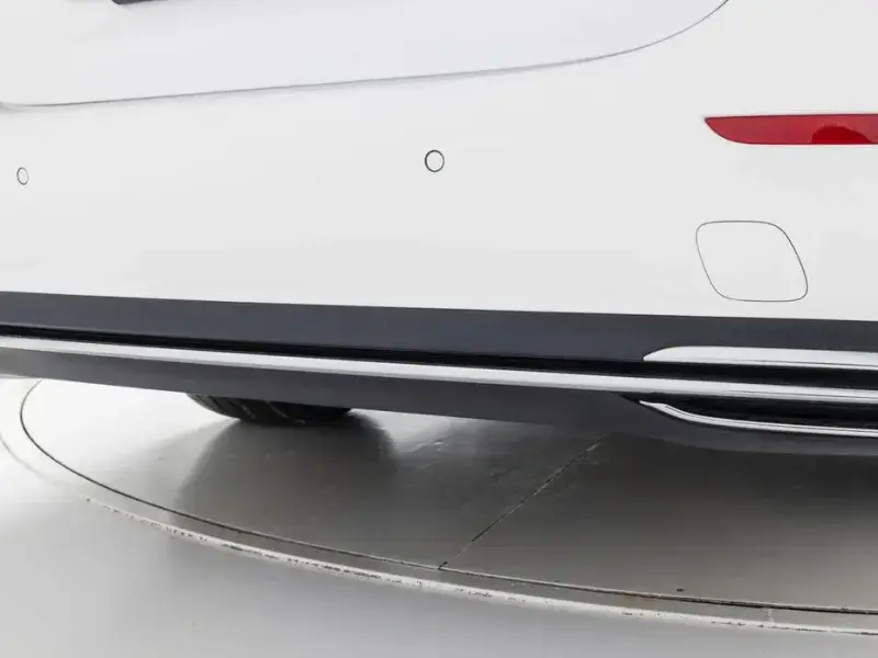 2025 Mercedes-Benz E-Класс с пробегом 10 452 км