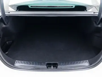 2025 Mercedes-Benz E-Класс с пробегом 10 452 км