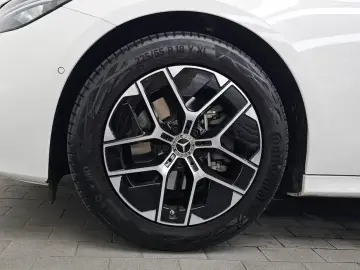 2025 Mercedes-Benz E-Класс с пробегом 6 083 км