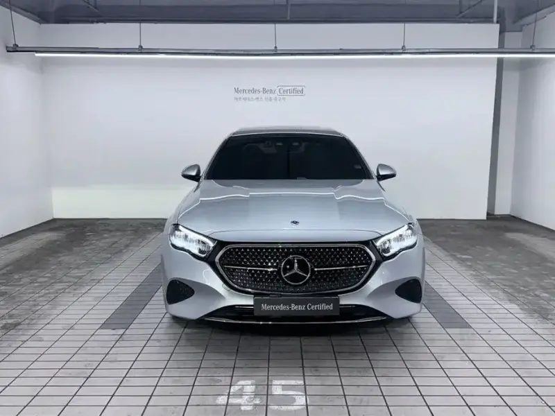 2024 Mercedes-Benz E-Класс с пробегом 19 821 км