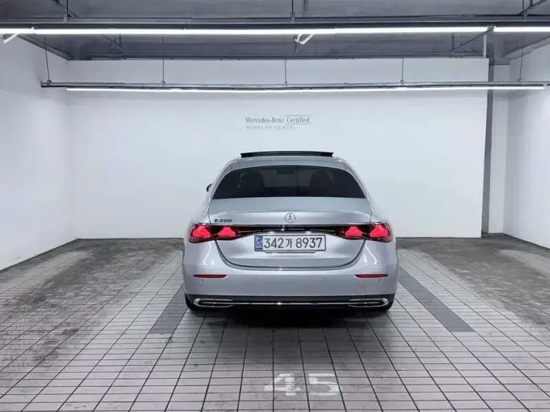 2024 Mercedes-Benz E-Класс с пробегом 19 821 км
