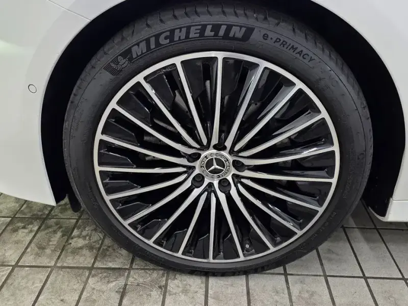 2025 Mercedes-Benz E-Класс с пробегом 13 099 км