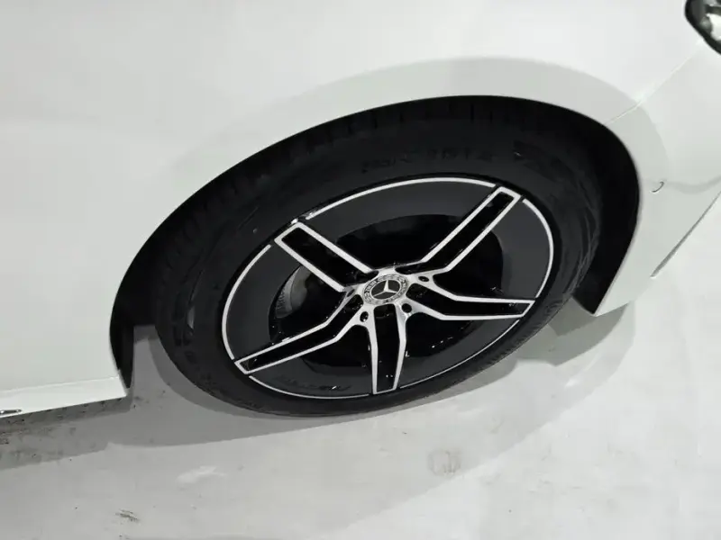 2025 Mercedes-Benz E-Класс с пробегом 6 171 км
